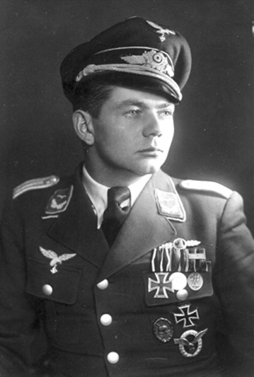 2 Lt Hans Metzen